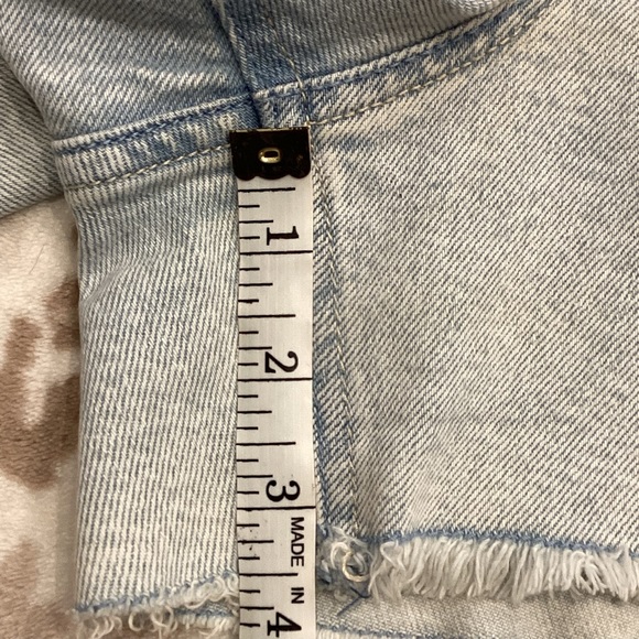 Distressed Overall Shorts, Size M - Picture 6 of 10